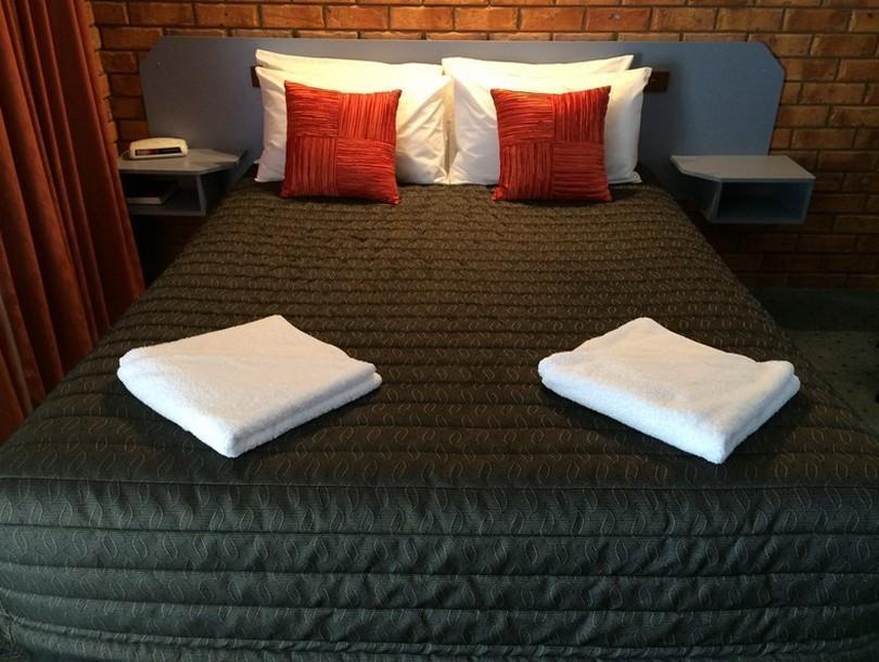 Centrepoint Motel Deniliquin Buitenkant foto