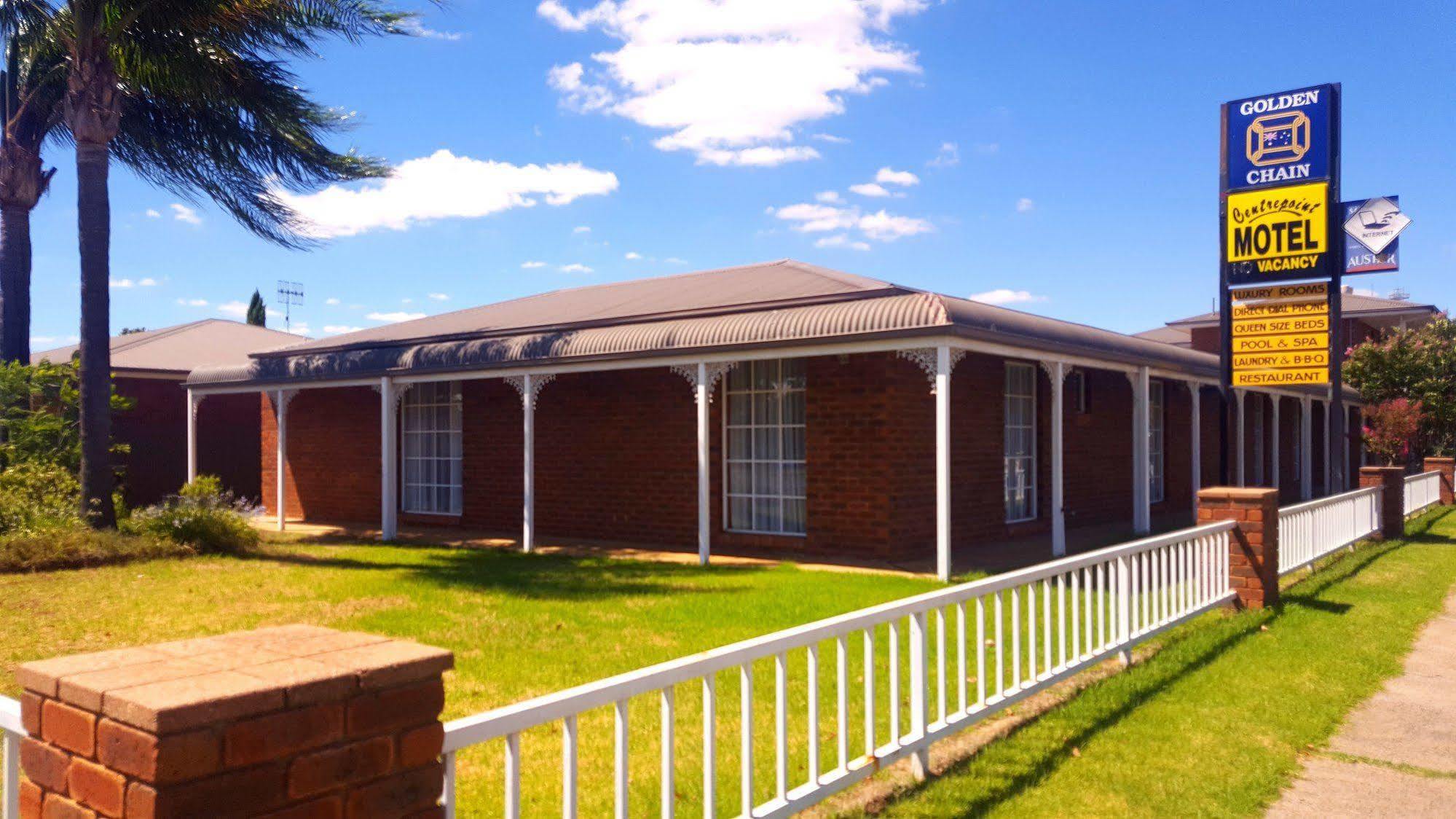 Centrepoint Motel Deniliquin Buitenkant foto